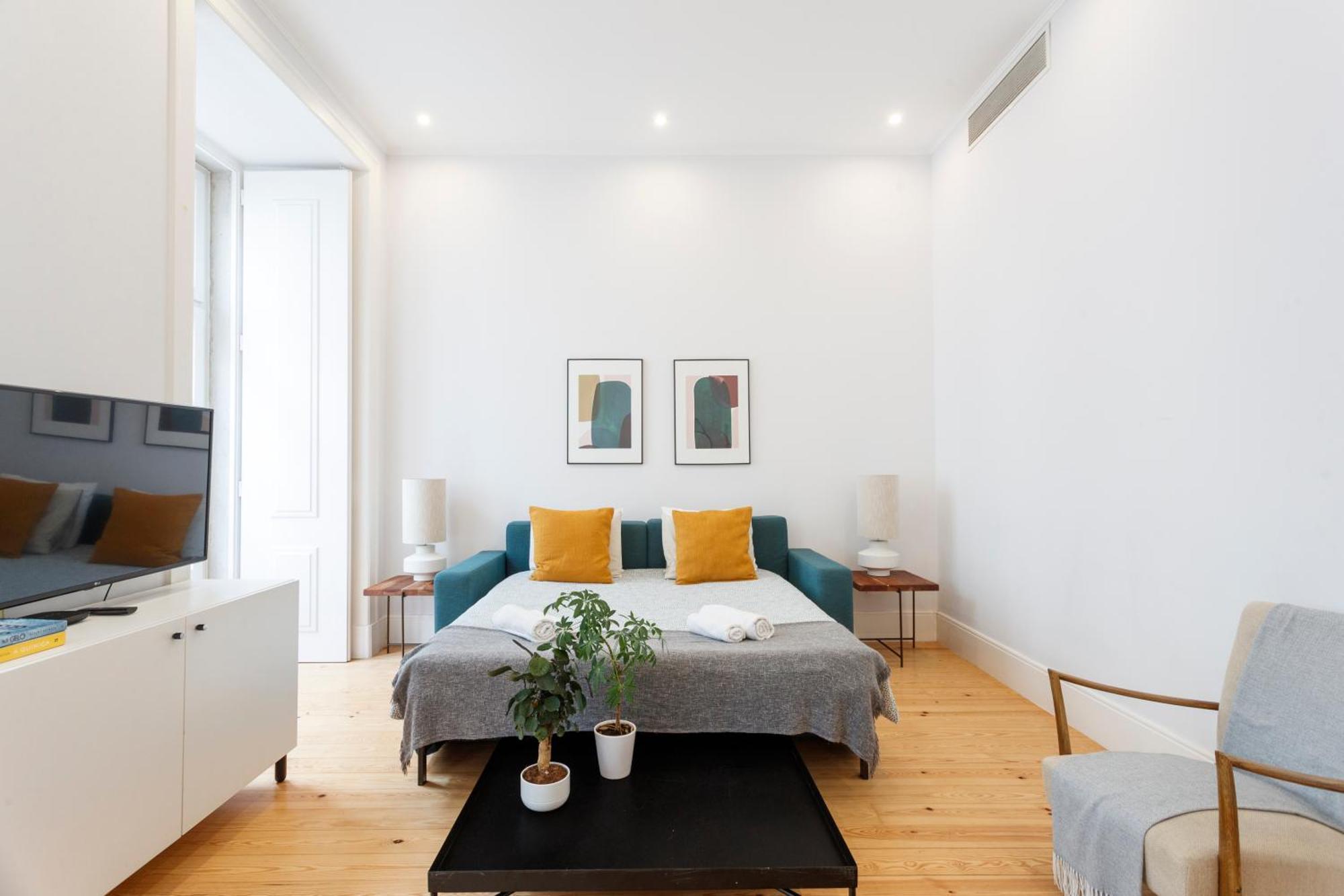 Bedrooms In Shared In Modern In Downtown Lisbon